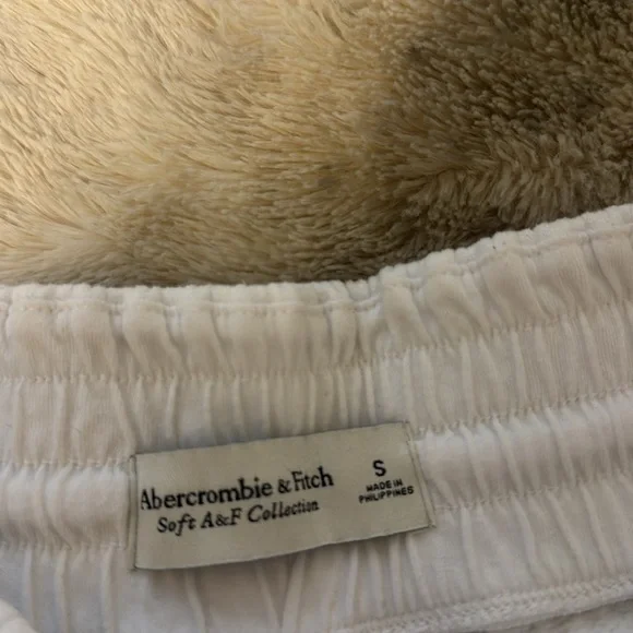 Abercrombie dolphin hem fleece short - Picture 4 of 5